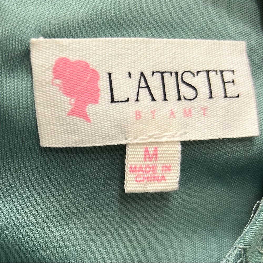 SOLD!! NWOT L'atiste by Amy Laced Crop Top - Size M - Picture 3 of 4